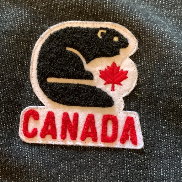 Hudson’s Bay Team Canada. - Picture 2 of 8